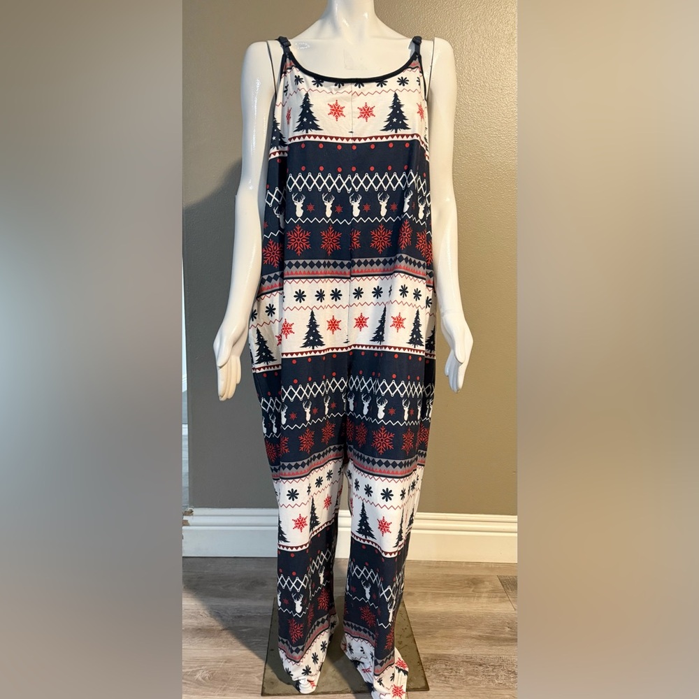 BloomChic Christmas Print Pocket Cami Jumpsuit